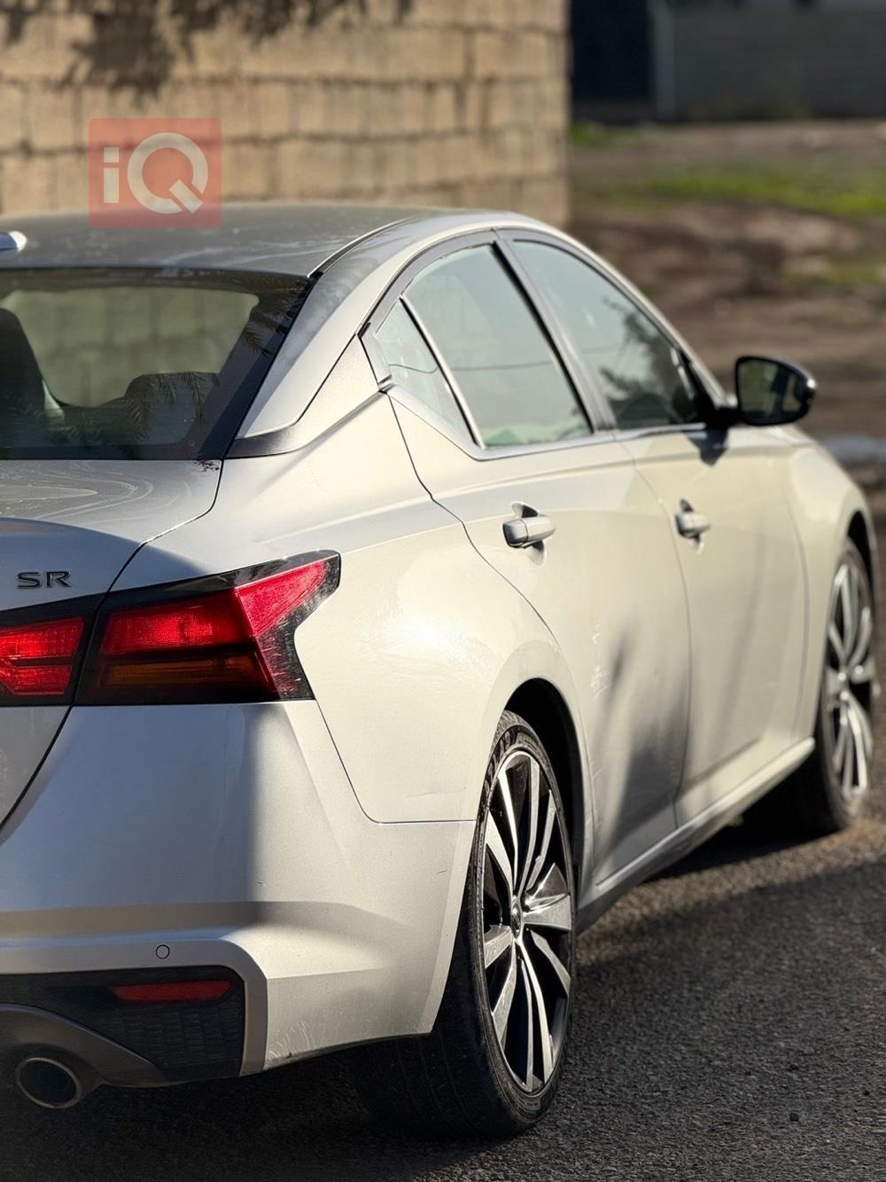 نيسان ألتيما